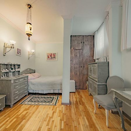 Guest House Tabukashvili 31 트빌리시 외부 사진