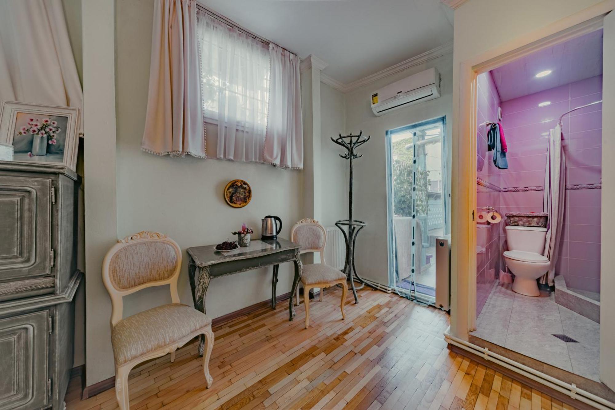 Guest House Tabukashvili 31 트빌리시 외부 사진