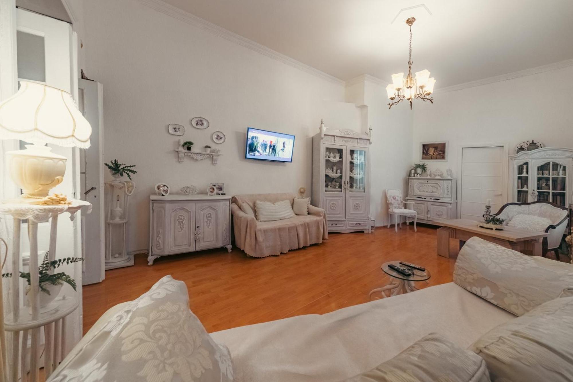 Guest House Tabukashvili 31 트빌리시 외부 사진