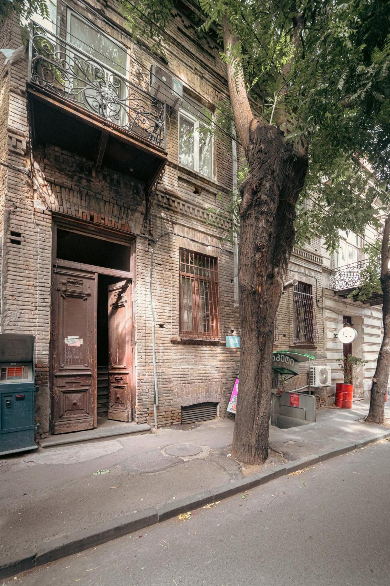 Guest House Tabukashvili 31 트빌리시 외부 사진